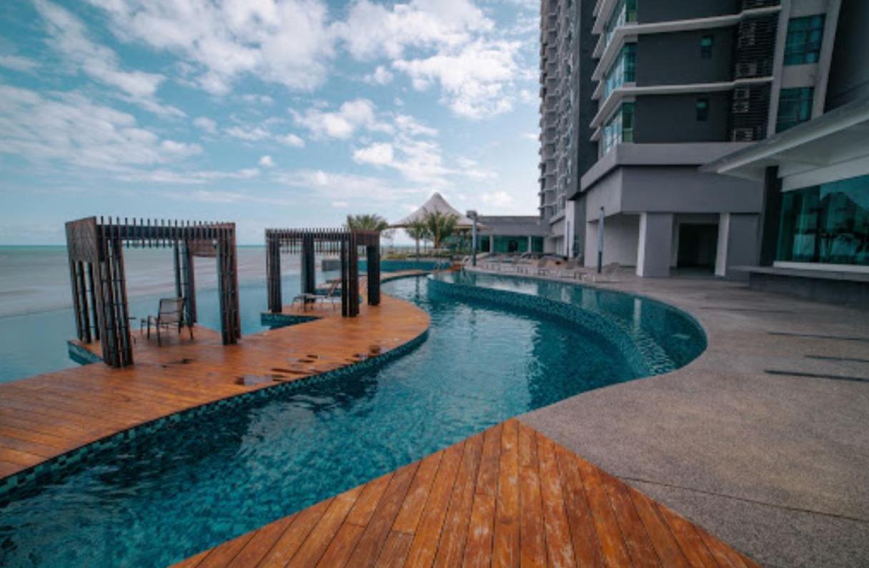 Cozy Seaview Studio At Imperium Residence Tanjung Lumpur Kuantan Kültér fotó